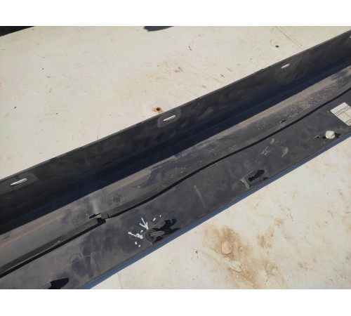 Накладка порога наружная правая