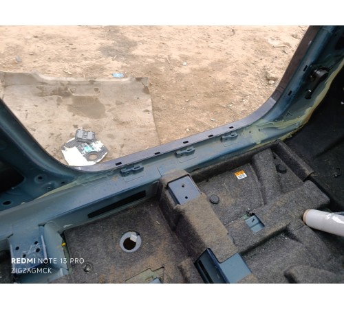 Порог со стойкой левый