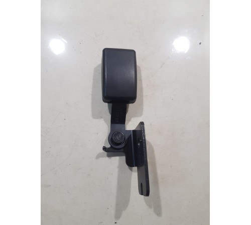 Ответная часть ремня безопасности задняя левая