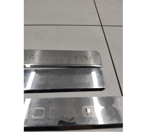 Комплект накладок порога декоративных