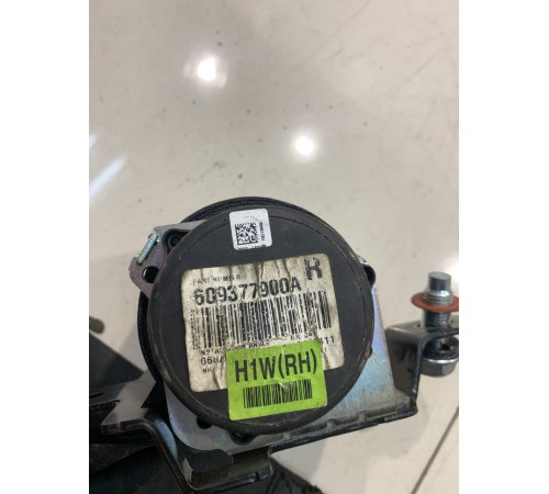 Ремень безопасности (задний, правый)