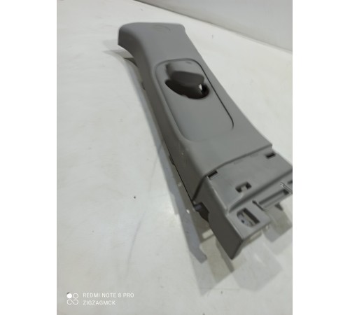 Накладка центральной стойки (верхняя правая)