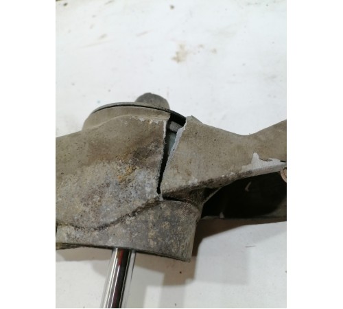 Амортизатор задний левый