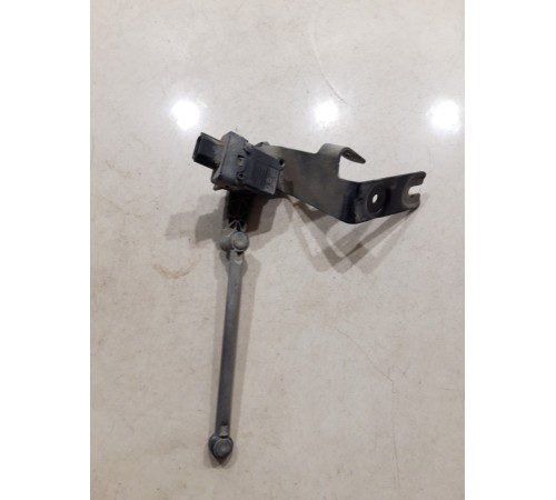 Датчик высоты дорожного просвета(задний левый)