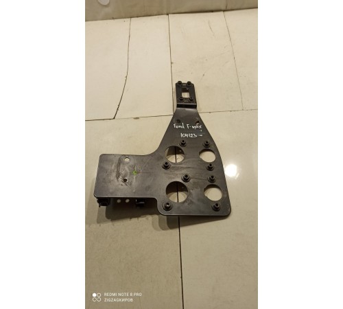 Кронштейн рычага прицепа