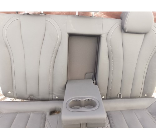 Задний ряд сидений
