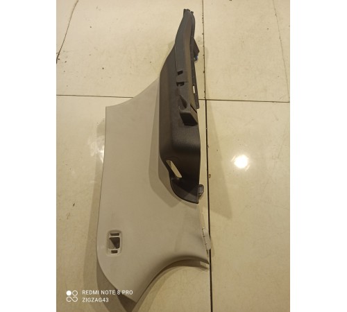 Накладка багажника(задняя правая)