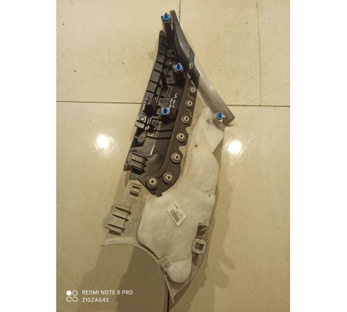 Накладка багажника(задняя правая)