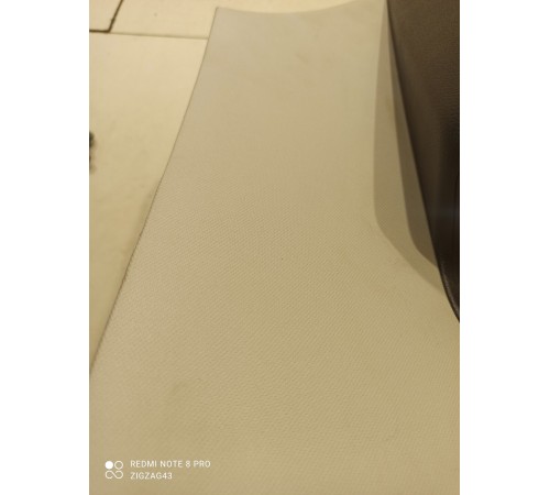 Накладка багажника(задняя правая)