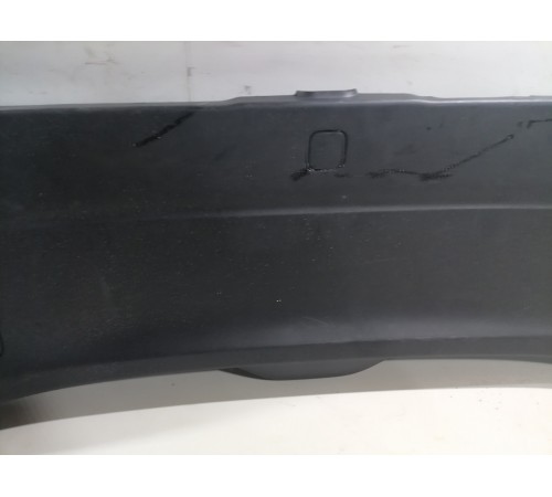 Обшивка крышки багажника