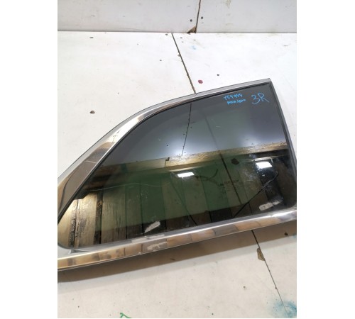 Глухое стекло заднее правое