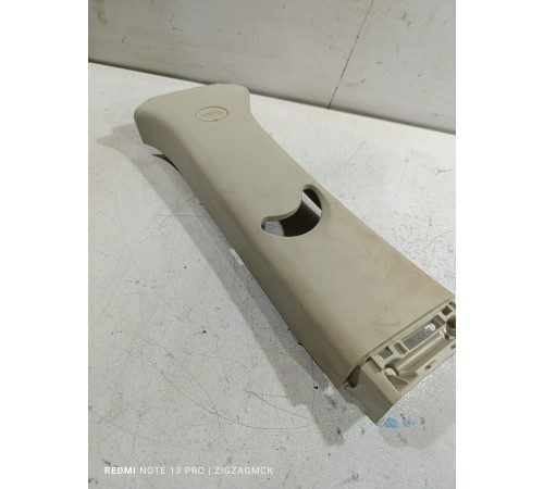 Обшивка центральной стойки левая верхняя 