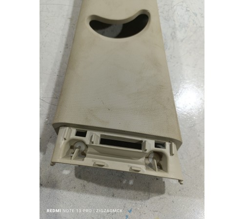 Обшивка центральной стойки левая верхняя 