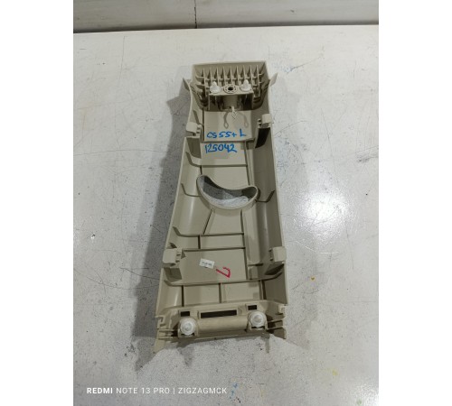 Обшивка центральной стойки левая верхняя 