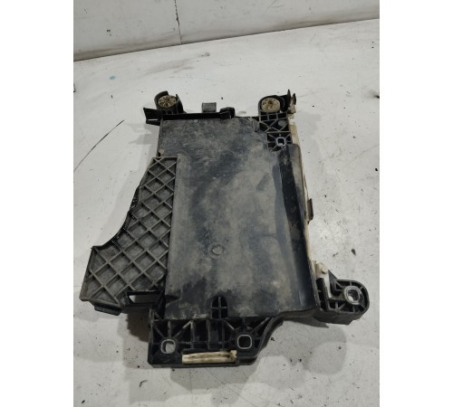 Крышка блока предохранителей