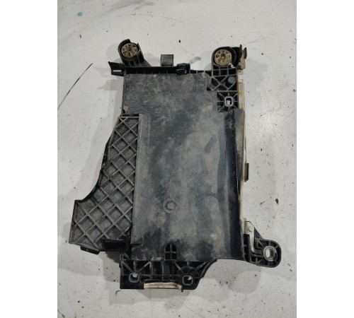 Крышка блока предохранителей