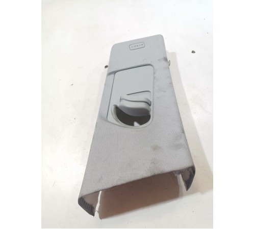 Обшивка центральной стойки правая верхняя