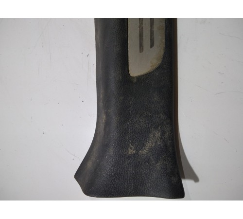 Накладка порога (передняя левая)