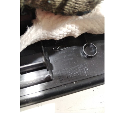 Накладка порога (передняя левая)