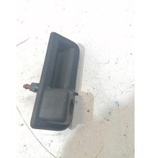 Кнопка открывания багажника