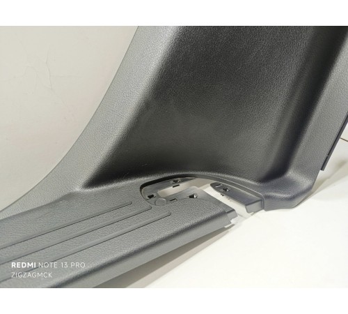 Накладка порога правая задняя внутренняя