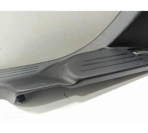 Накладка порога правая задняя внутренняя