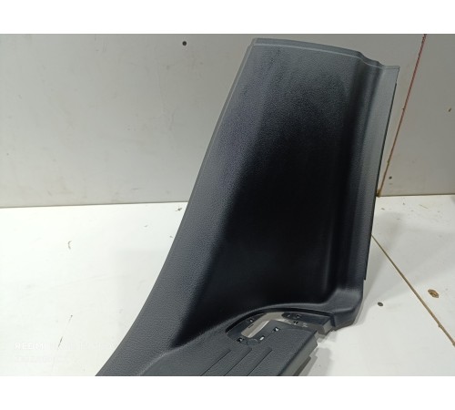 Накладка порога правая задняя внутренняя