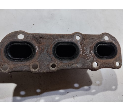 Катализатор с выпускным коллектором правый