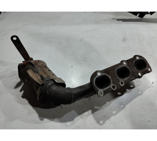 Катализатор с выпускным коллектором правый