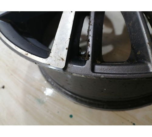 Диск литой R18