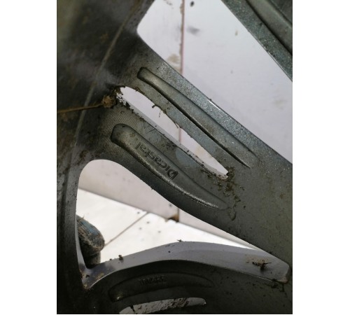 Диск литой R18