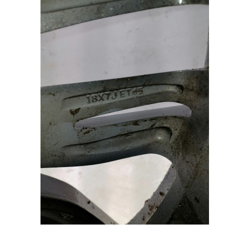 Диск литой R18