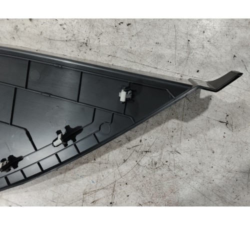 Накладка торпедо боковая(левая)