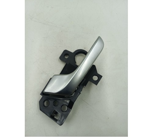 Ручка двери передняя левая внутренняя