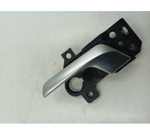 Ручка двери передняя левая внутренняя