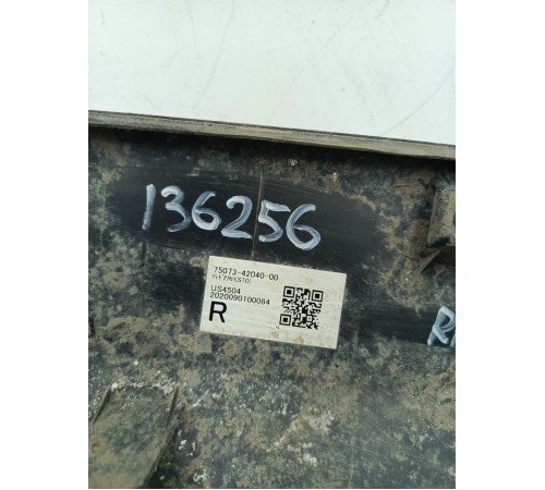 Молдинг двери передний правый