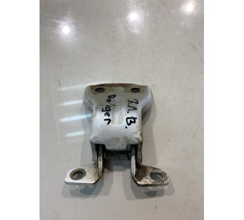 Петля двери (задняя, левая, верхняя)