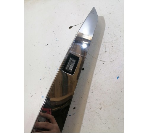 Накладка крышки багажника