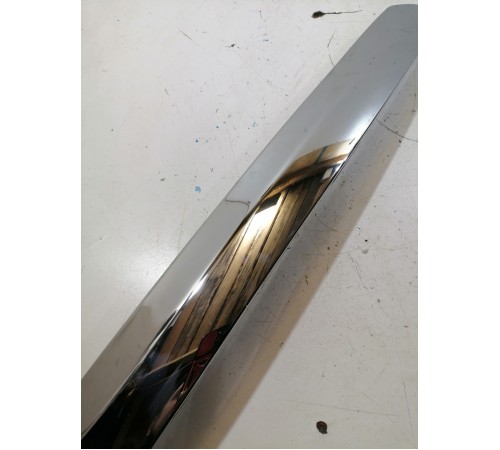 Накладка крышки багажника