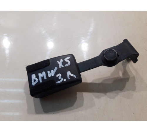 Ответная часть ремня безопасности(задняя левая)