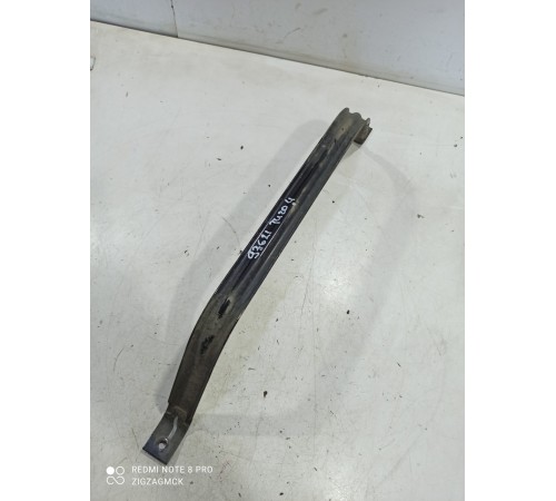 Крепление топливного бака