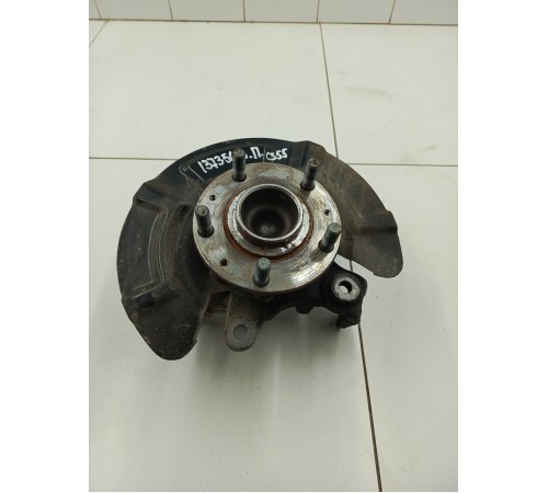 Кулак задний правый