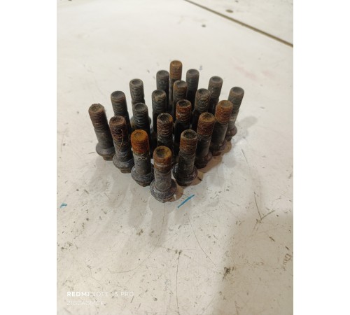 Комплект колесных болтов 20 шт