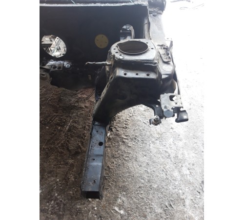 Лонжерон(четверть) передний левый