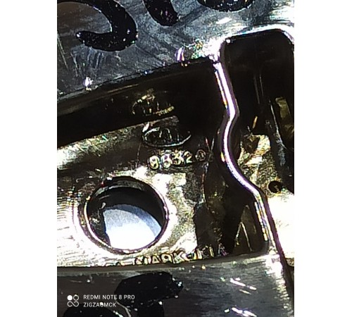 Эмблема крышки багажника