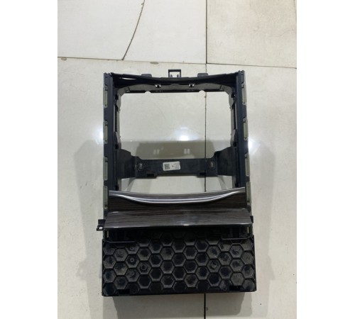 Бардачок центральной консоли