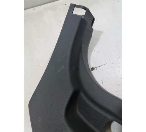 Обшивка стойки передняя левая