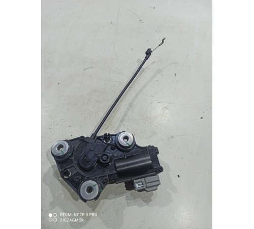 Доводчик замка крышки багажника