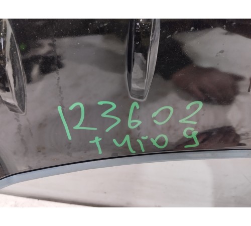 Спойлер крышки багажника