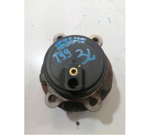 Ступица задняя левая